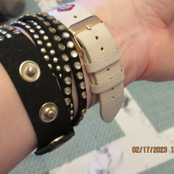 Bundle of 4 Faux Leather Bracelets – Variety Set - Picture 7 of 7